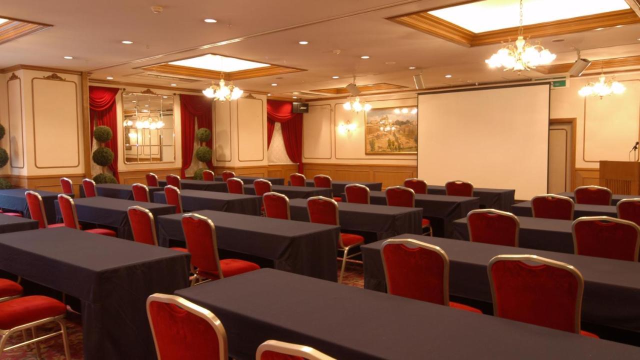 Kochi Palace Hotel Luaran gambar